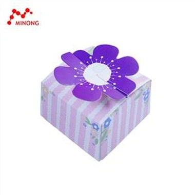 Cake box met bloem
